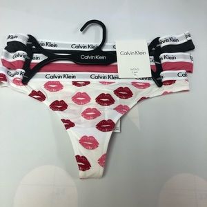 Calvin Klein Thong Set